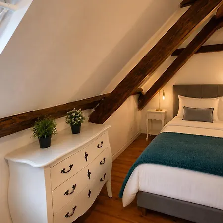 Le Petit Chateau *